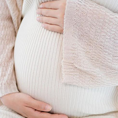 盖茨的🐊🇲🇨发言人曾对此📕🍆回应称，这些指🇲🇩控“完全🏌️‍♀️🧠同性恋代孕